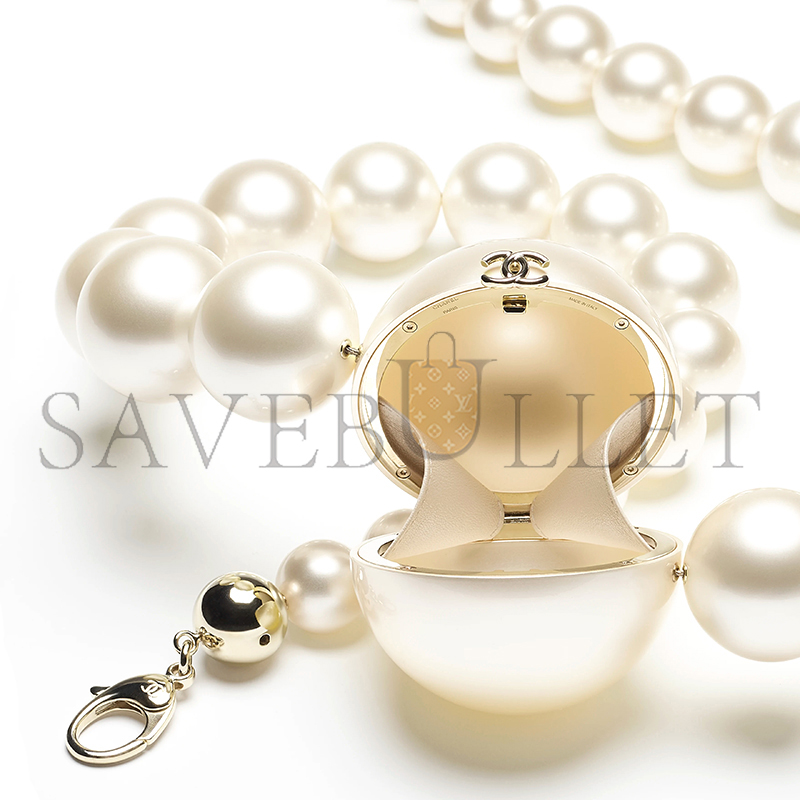 Ch**el pearl necklace minaudiere as5860 (8.5cm)